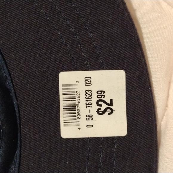 hat - Picture 3 of 3